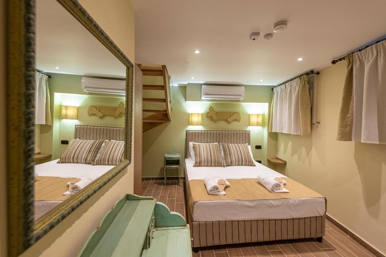 Ipelhome - Plaka Boutique Apartments เอเธนส์ ภายนอก รูปภาพ