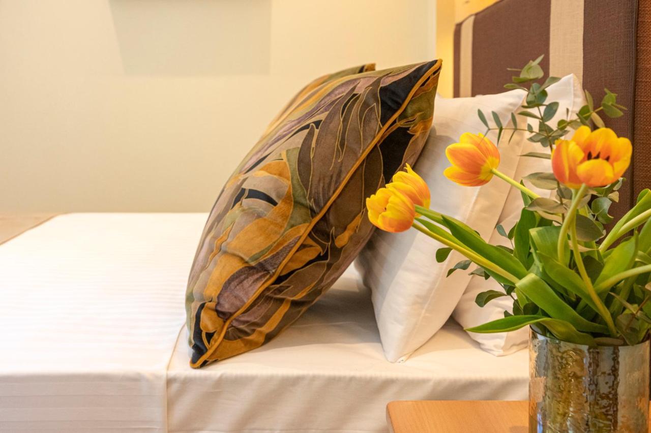 Ipelhome - Plaka Boutique Apartments เอเธนส์ ภายนอก รูปภาพ