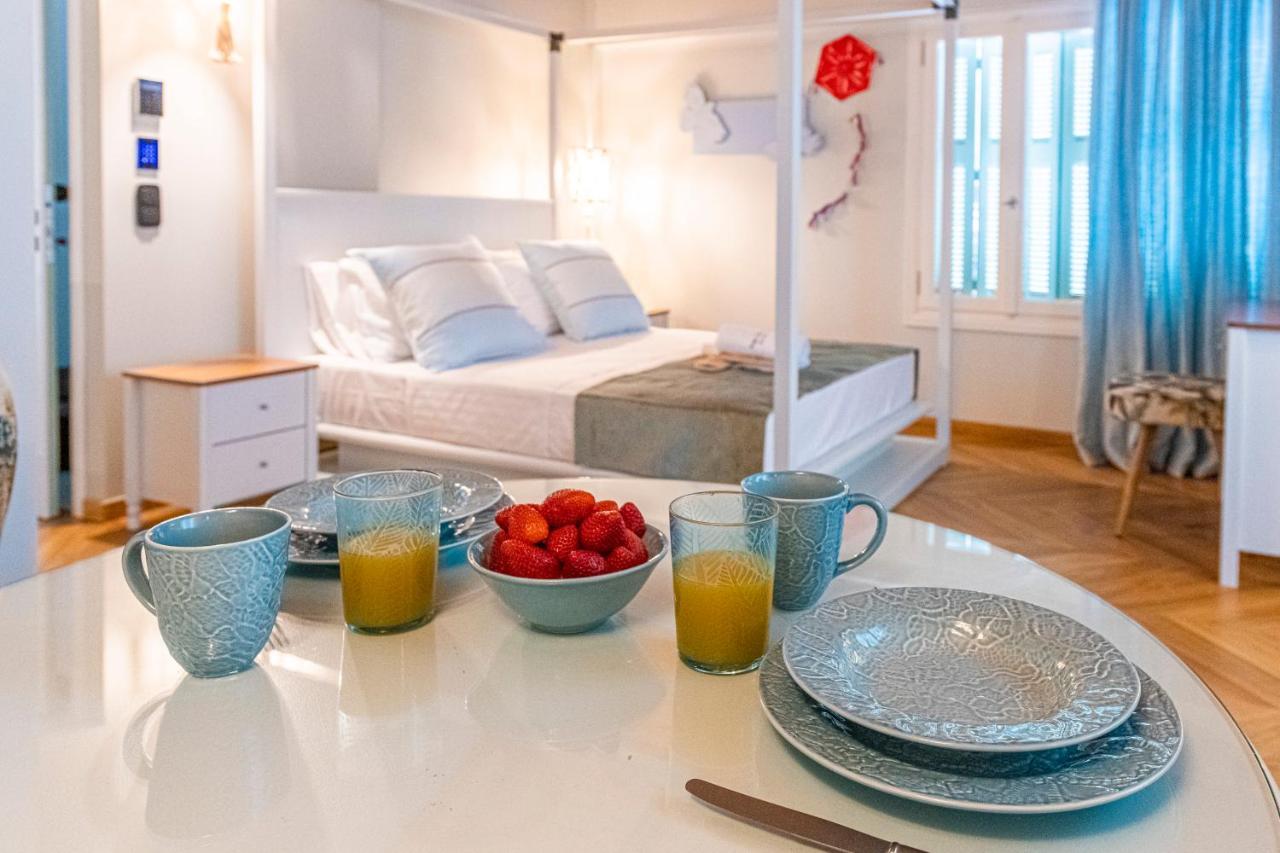 Ipelhome - Plaka Boutique Apartments เอเธนส์ ภายนอก รูปภาพ
