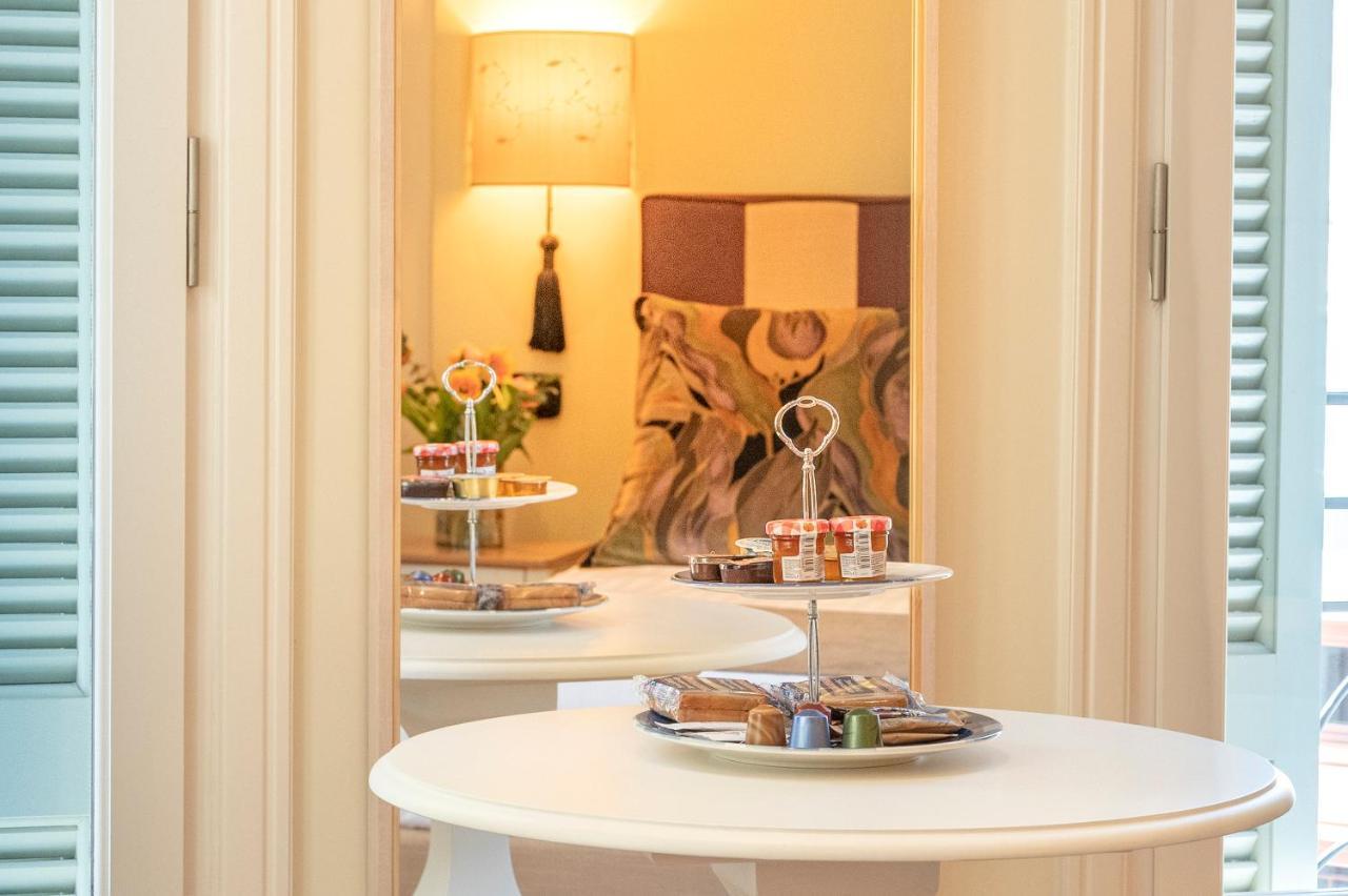 Ipelhome - Plaka Boutique Apartments เอเธนส์ ภายนอก รูปภาพ