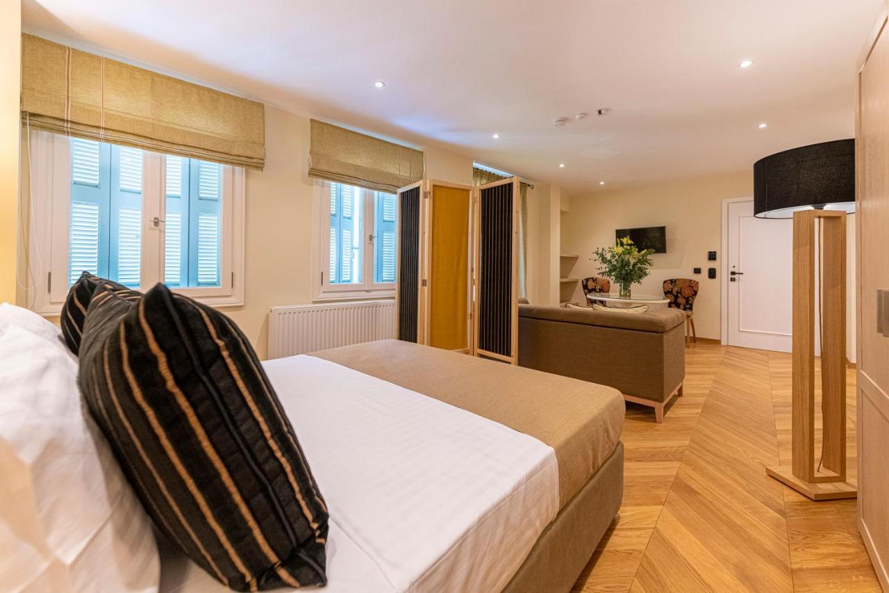 Ipelhome - Plaka Boutique Apartments เอเธนส์ ภายนอก รูปภาพ