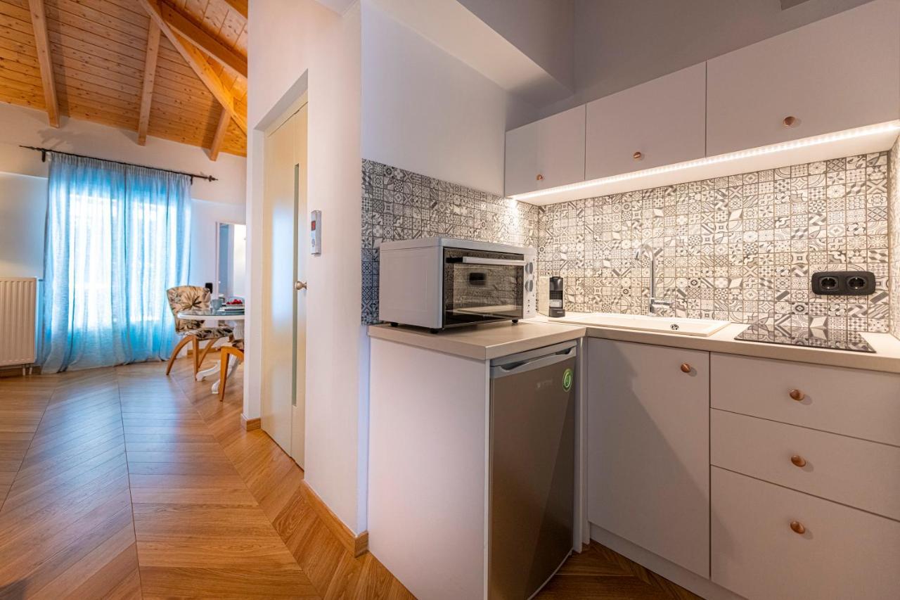 Ipelhome - Plaka Boutique Apartments เอเธนส์ ภายนอก รูปภาพ