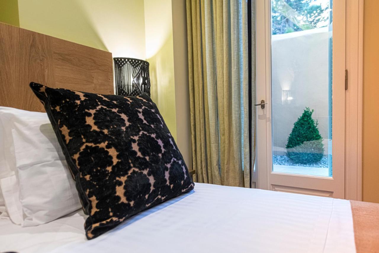 Ipelhome - Plaka Boutique Apartments เอเธนส์ ภายนอก รูปภาพ