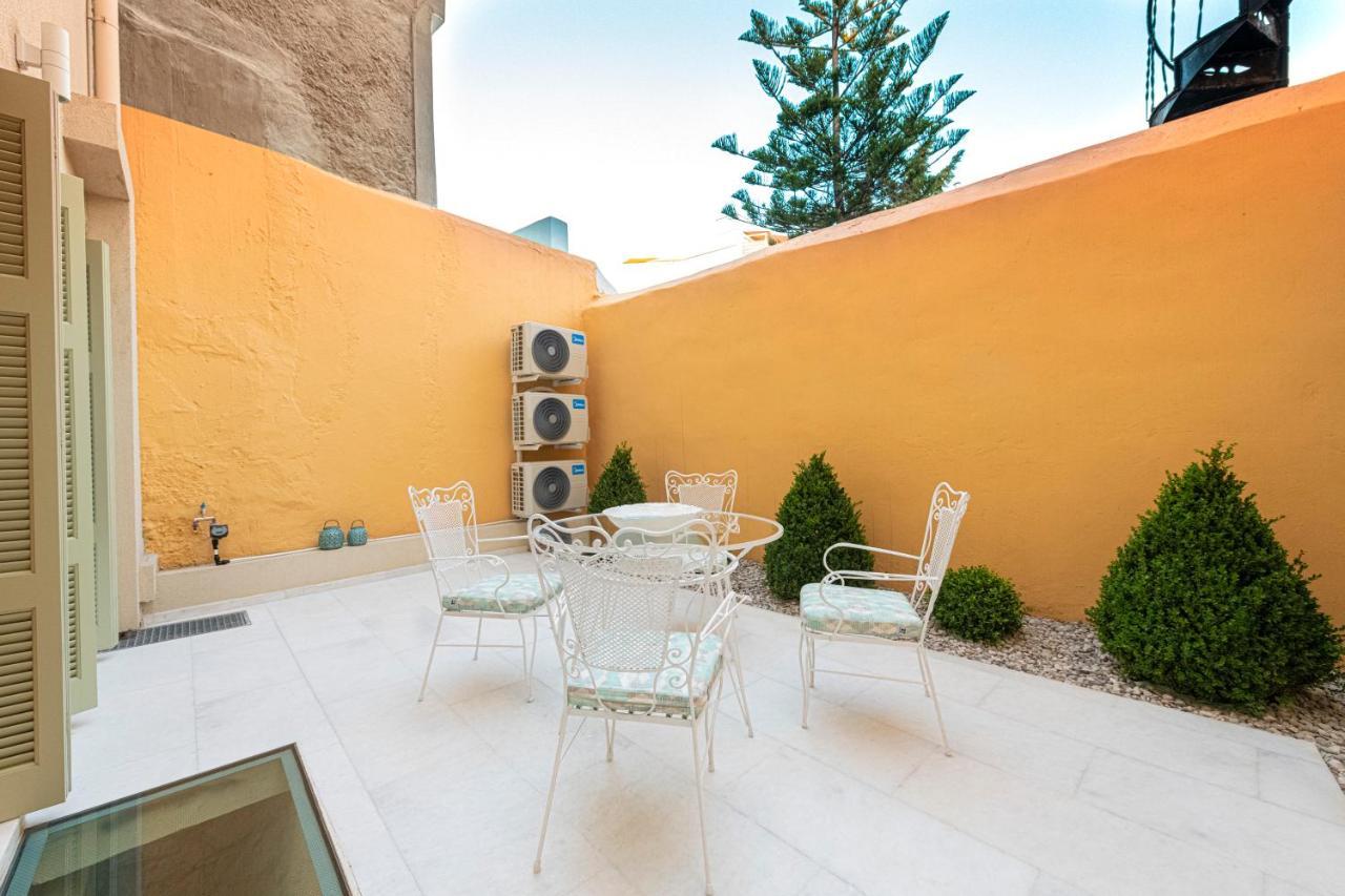 Ipelhome - Plaka Boutique Apartments เอเธนส์ ภายนอก รูปภาพ